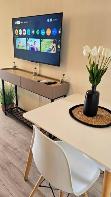 Elegant Studio Les Tourtereaux سان دوني المظهر الخارجي الصورة